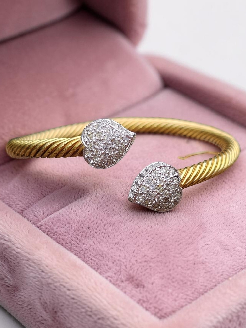 SS Cable Bracelet With Crystal Hearts